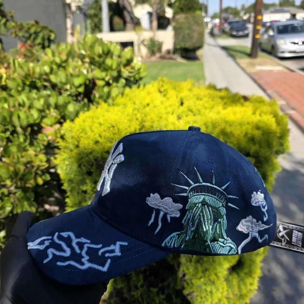 Gorra azul de la libertad