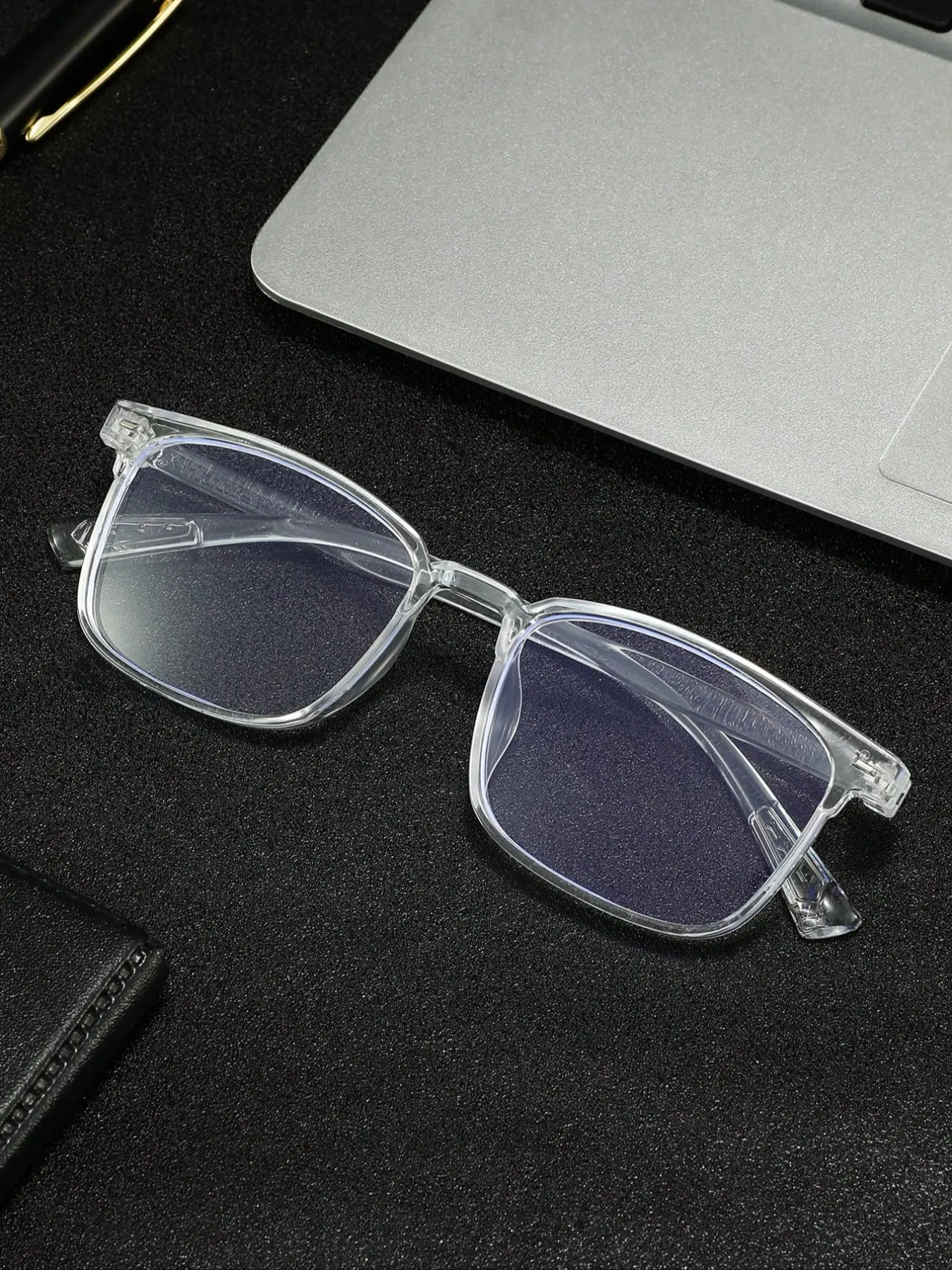 Modern Transparent Non-Prescription Glasses for Men & Women, Ideal for Office, Daily Use, Travel, Stylish Unisex Eyewear, Fashion Eyeglasses