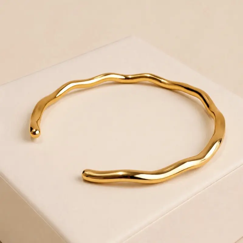 Sienna Wave Cuff – Stainless Steel 18K Gold