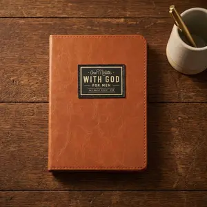 365 Day Prayer Journal & Bible Study Guided Notebook Premium Leatherette Daily Devotional Reflections Book Ideal Spiritual Growth Gift for Men Women Perfect for Church Services