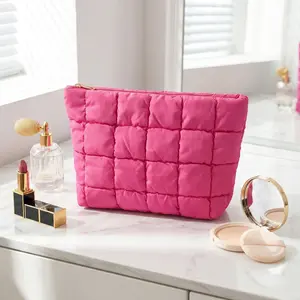 Large Capacity Quilted Design Clutch, Aesthetic Puffer Makeup Bag - Soft Quilted Cosmetic Pouch, Trendy Y2K Travel Organizer & Everyday Clutch, Durable Pouch, Travel Storage Bag With Zipper, Perfect Gift Idea, Easter gift bags