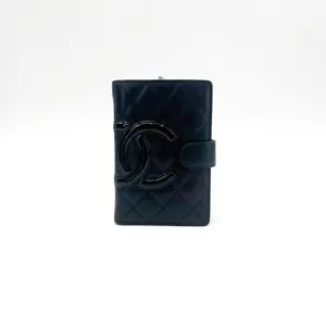 Pre-owned CHANEL Quilted Lambskin Wallet Cambon Line Bifold Wallet