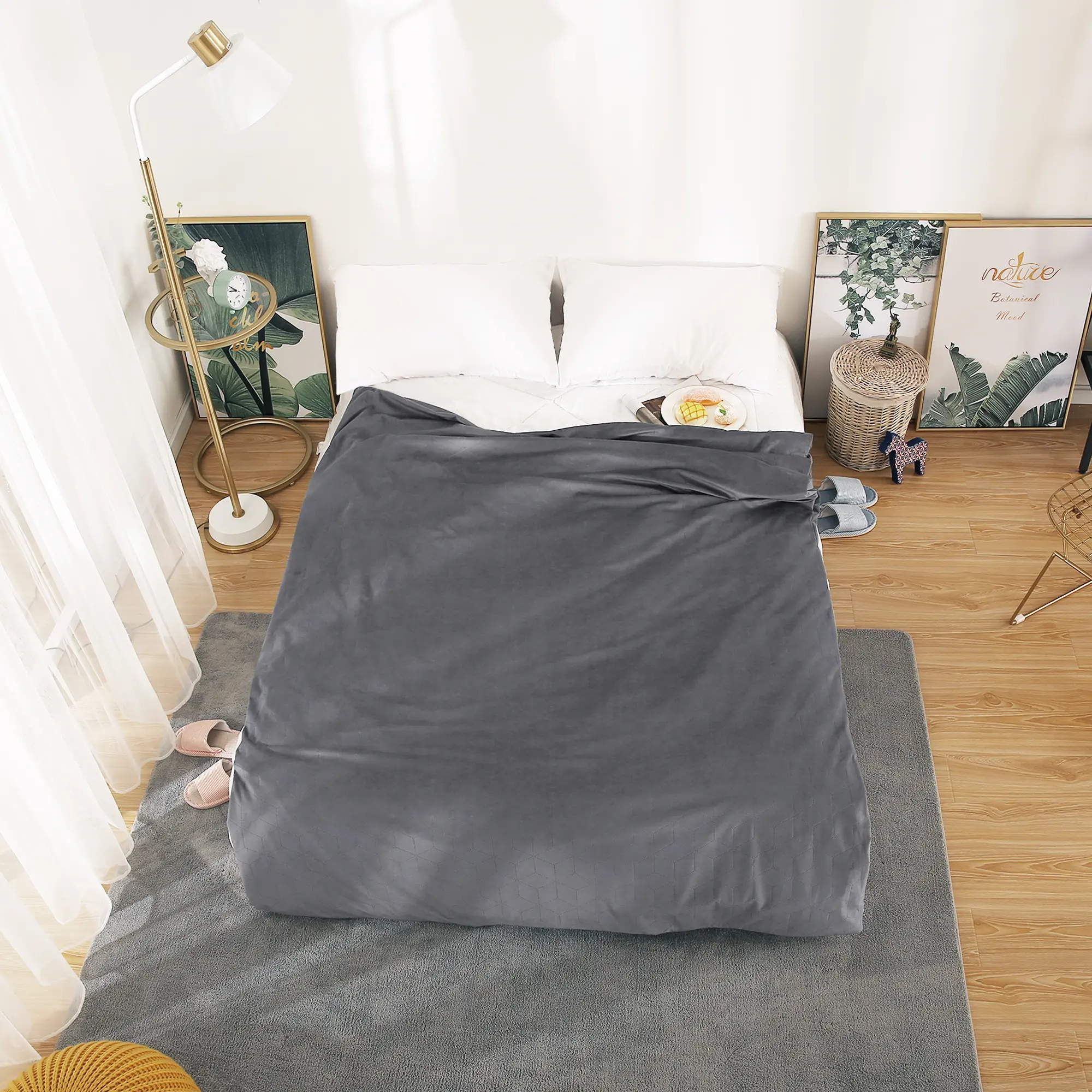 Weighted Blanket – Breathable Fabric, Even Weight Distribution, Suitable for Hot Sleepers and Year-Round Comfort