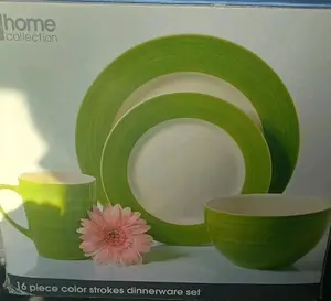 Color Strokes Green 16-Piece Dinnerware Set JC Penney Home Collection Never Used