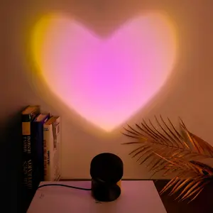 Heart Projection Lamp, LED Lighting, Led Mood Light, Home Decor for Living Room Bedside Bedroom, Mini Portable Design, Romantic Light Effect, USB Nightlight, Heart Shape Light