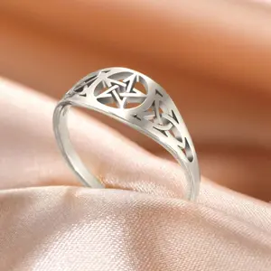 Retro hollow five-pointed star ring stainless steel ring men and women daily wear gift