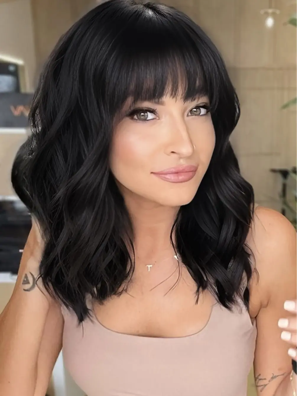 [AISI HAIR]Bob Curly Wig Synthetic Short Black Wig with Bangs Natural Looking Heat Resistant Fiber Hair for Women
