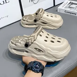 Trendy unisex clogs, with thick and soft soles, suitable for both home and outdoor wear, a must - have trendy sandal for summer.