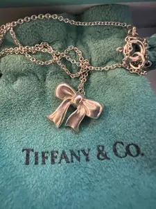 Pre-owned Tiffany & Co Sterling Elsa Perreti Bow Necklace