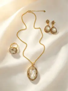 Women's Baroque 3-Piece Jewelry Set, Elegant Design, Charming Accessory Collection