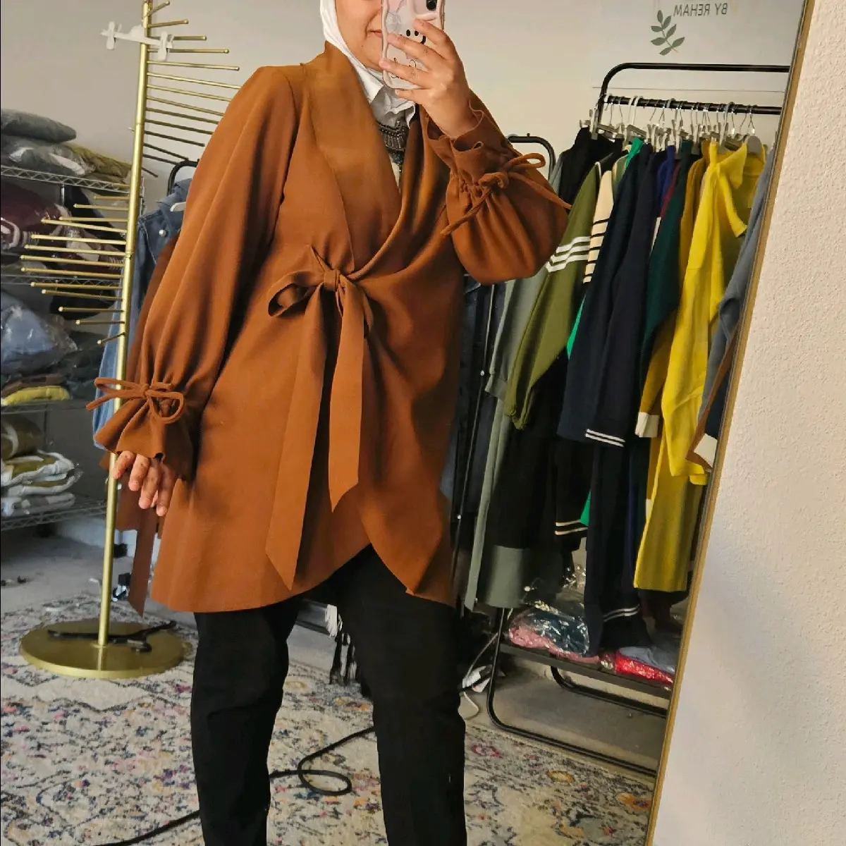 elegent felt woolen fabric coat  very chic