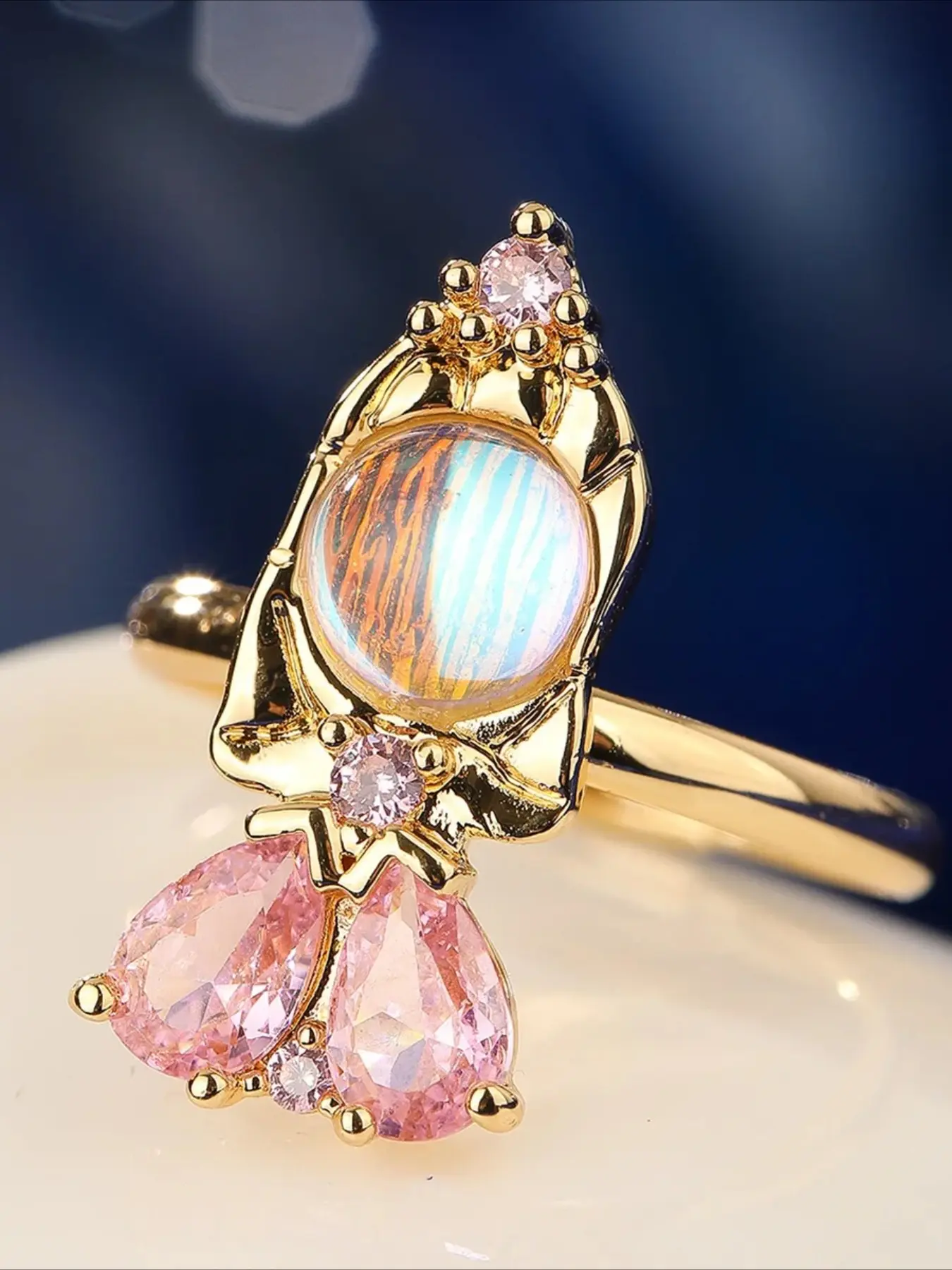 A Cute One Rings for Woman Fashion Princess Collection, A Graduation Gift for Friends To Keep As A Souvenir