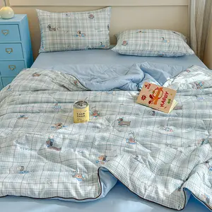 Blue Dachshund Print, Cartoon Pattern Summer Lightweight Blanket Ultra-soft and skin-friendly air-conditioning blanket, Lightweight Throw Blanket, Ideal for summer use in bedrooms, offices, living rooms, and home relaxation