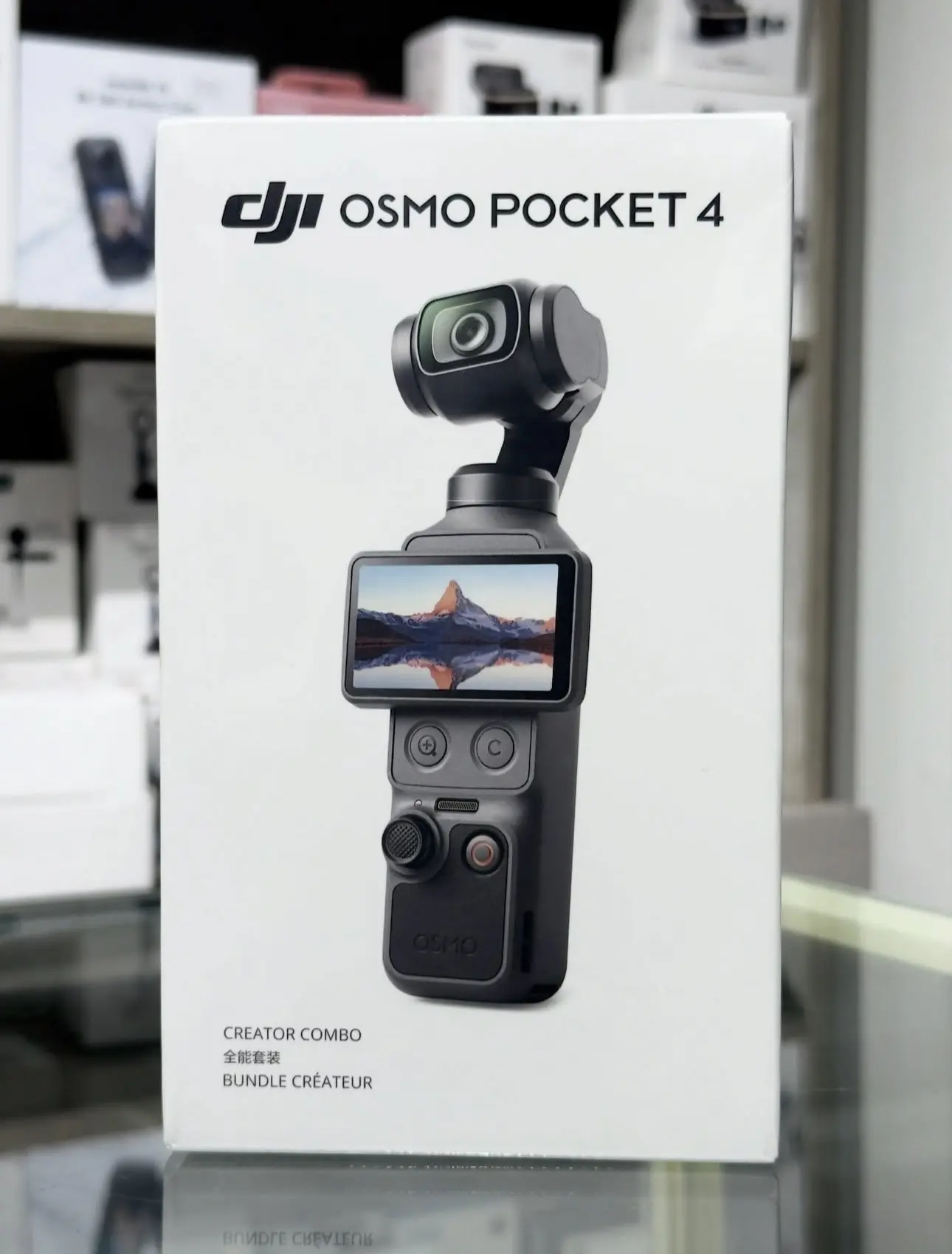 DJI OSMO POCKET 4 CREATOR COMBO DJI OSMO POCKET 4 CREATOR COMBO