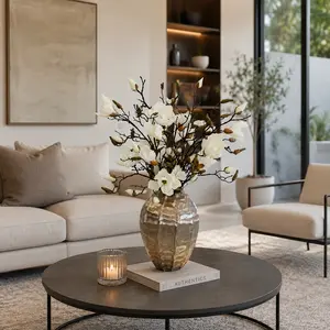 MAGNOLIA ELEFANCE IN TEXTURED SILVER VASE