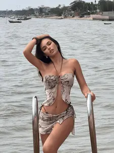 Women's Fashion Tankini Three-Piece Swimsuit Set, Stylish Swimwear for Beach and Pool, Comfortable and Sexy Bathing Suit, Floral Swimsuit, Ruched Swim Suits, Floral Print Swimsuits, Beachwear Swimsuit