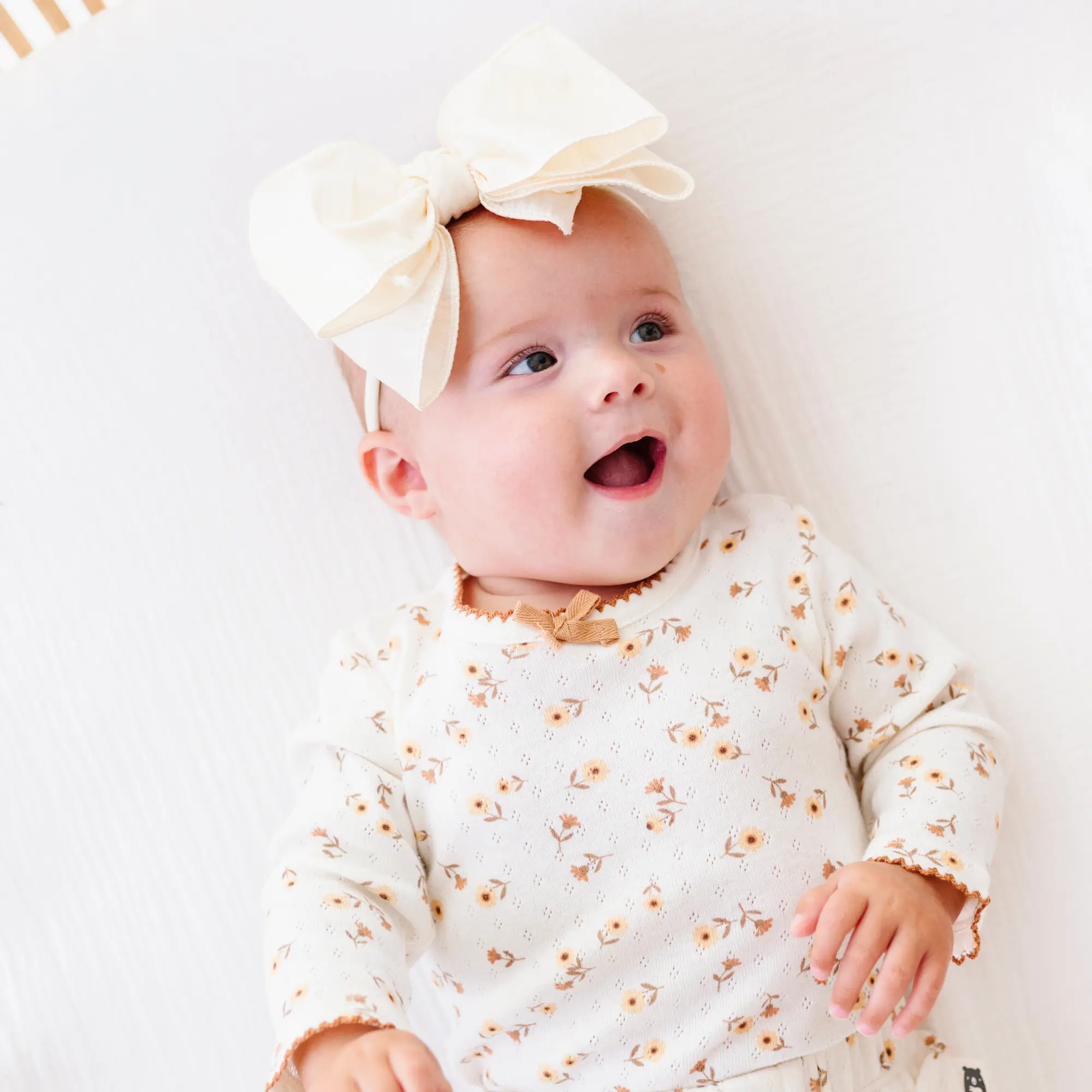 Baby Bling Classic Bow Skinny thin soft nylon headband with big bow