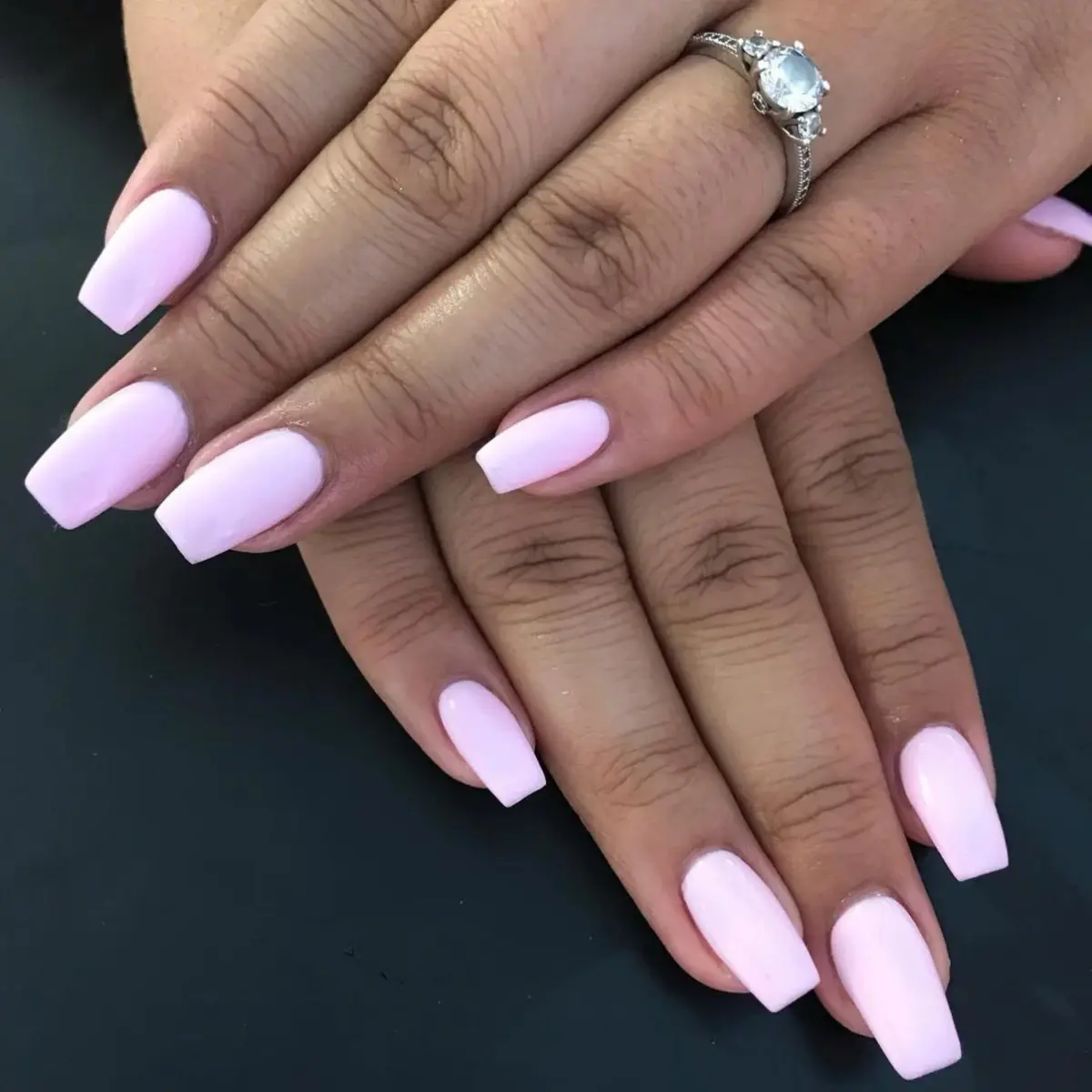 DND 496 BELLET SLIPPER Gel and Lacquer Duo nail care nail art color DND 496 BELLET SLIPPER Gel and Lacquer Duo nail care nail art color