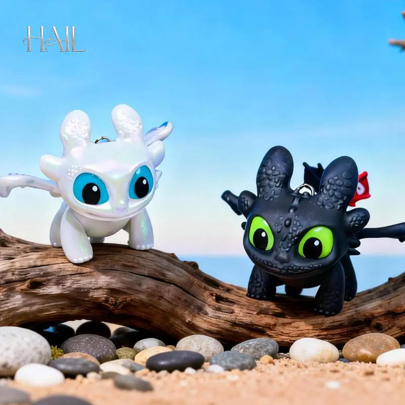HAIL How to Train Your Dragon Night Fury Glow-in-the-Dark Mini Dragon Keychain with Moving Wings, Cartoon Playful Accessory, Multifunctional Car Charm, Bag Charm, Scrapbooking Decoration, Birthday Gift, Bag Charms summerwins,summerwins