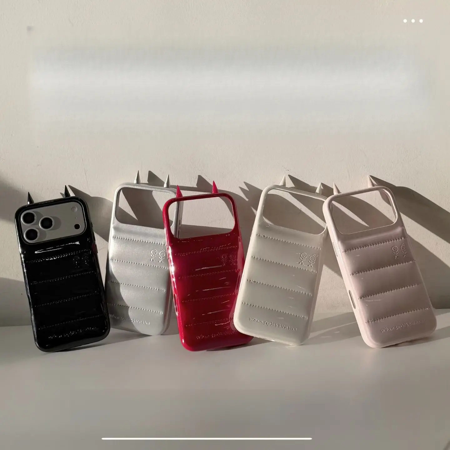 Korean Nordic Shockproof Smartphone Protection Casing - Anti-Drop Cover for iPhone Series (13, 14/15 Pro Max Models, 16/17 Handheld Devices), Europe And America
