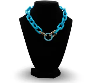 Round Clutch Necklace - Elegant Design for Everyday Wear