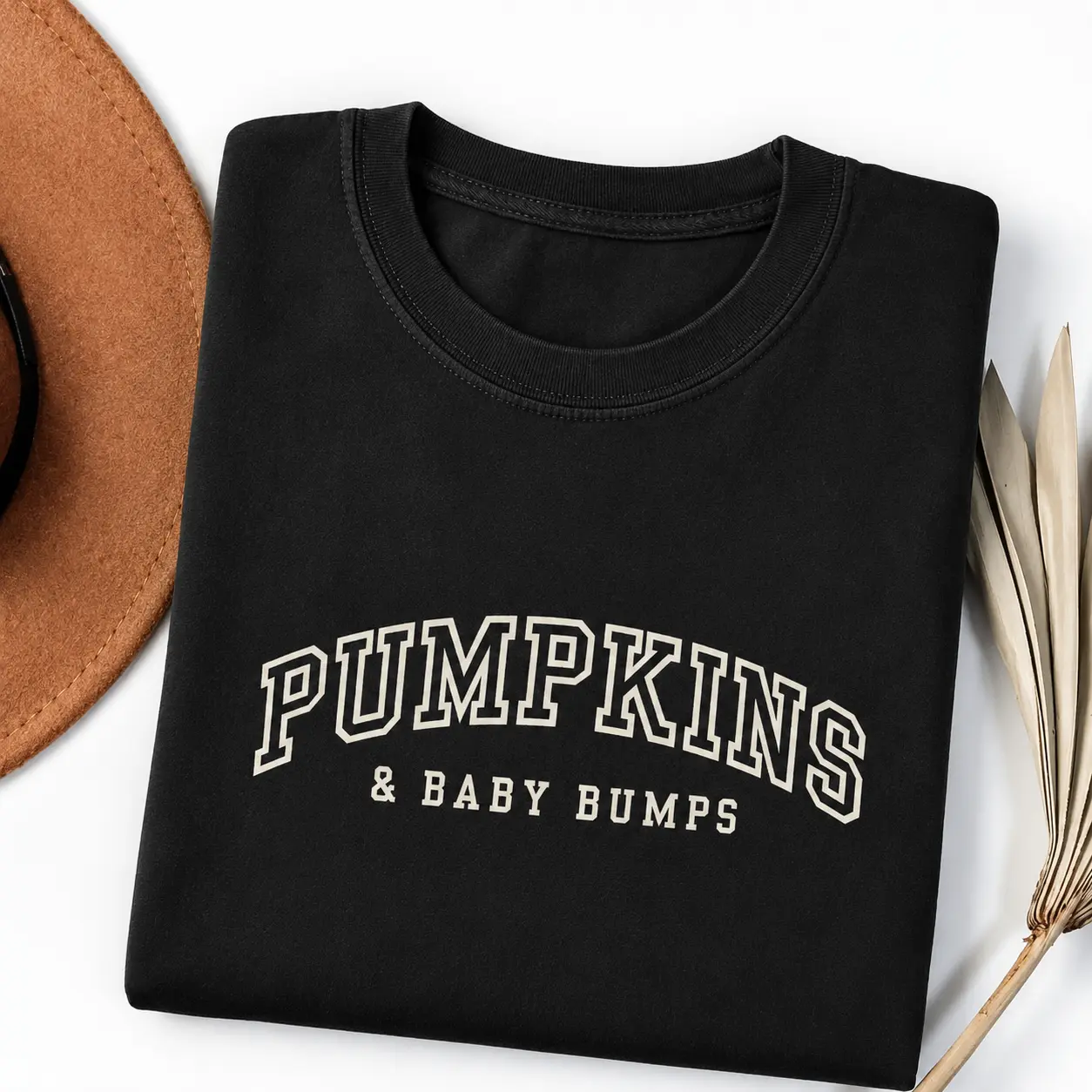 Pumpkins & Baby Bumps Shirt – Cute Fall Pregnancy Announcement Tee For Expecting Moms, Autumn Maternity Outfit Idea