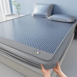 3-Piece Ice Silk Cooling Bed Sheet Set, Cool Soft Sheets, Includes 1 Fitted Sheet & 2 Pillowcases, 150x200/180x200 Cm, Perfect for Hot Summer Nights