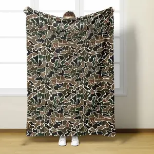 A camo pattern digital print fleece blanket, suitable for various occasions, widely used, warm and comfortable soft fleece fabric, machine washable, water washable, ideal for birthday gifts and various holidays. ,Boyfriend Stocking Stuffers