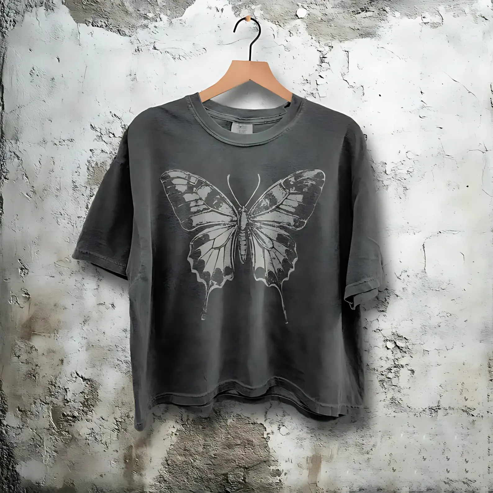 washed tshirt, Black Cotton T-Shirt with Butterfly Print, Sizes S-3XL, Comfortable Fit, Ideal for Casual Wear Classic Menswear