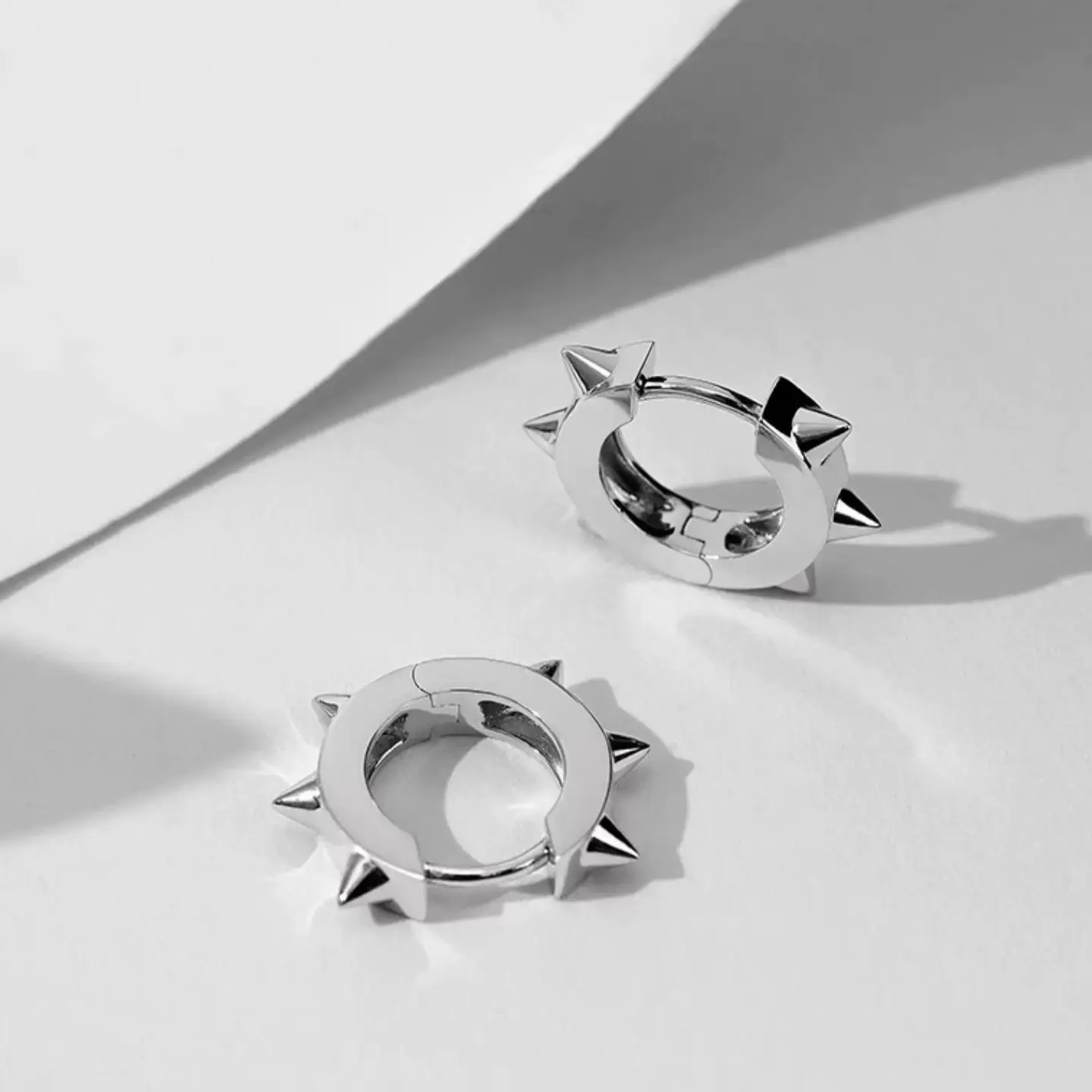 Oufer 2PCS Stainless Steel Spike Ear Hoops, Hook-Style Casual Earrings Set, Accessories for Adults, Accessories Adults, Unisex Fit, Daily