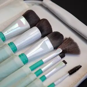 Dermovia x LARUCE Essential Facial Brush Set - 7-Piece Kit for Smooth Application of Treatments Serums & Makeup
