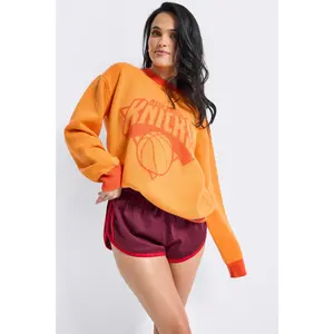 Unisex NY Knicks Logo Sweater in Orange