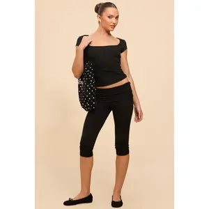 Ravena Foldover Capri Leggings Ravena Foldover Capri Leggings