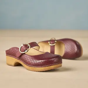 Blaire Clog Sangria