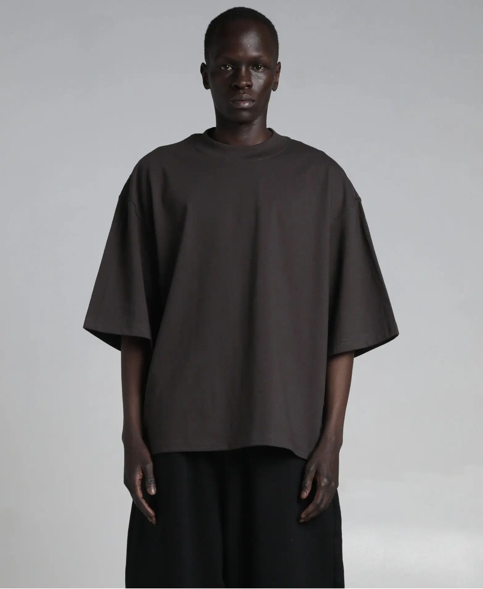 Shaka Wear Men's 7.5 oz Max Heavyweight T-Shirt - Oversized Mock Neck Streetwear Top with a Casual Loose Fit, Baggy, Menswear, Tshirt, Essential, Mens Clothing, Tee, Men's Stuff, Male Clothing, Oversized T Shirt, Heavy Cotton, Plain, Premium Cotton, Soft,