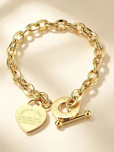 Fashionable Luxury Heart Bracelet, Lightweight High-End Jewelry, Perfect Gift for Her, Elegant Design, Ideal for Special Occasions