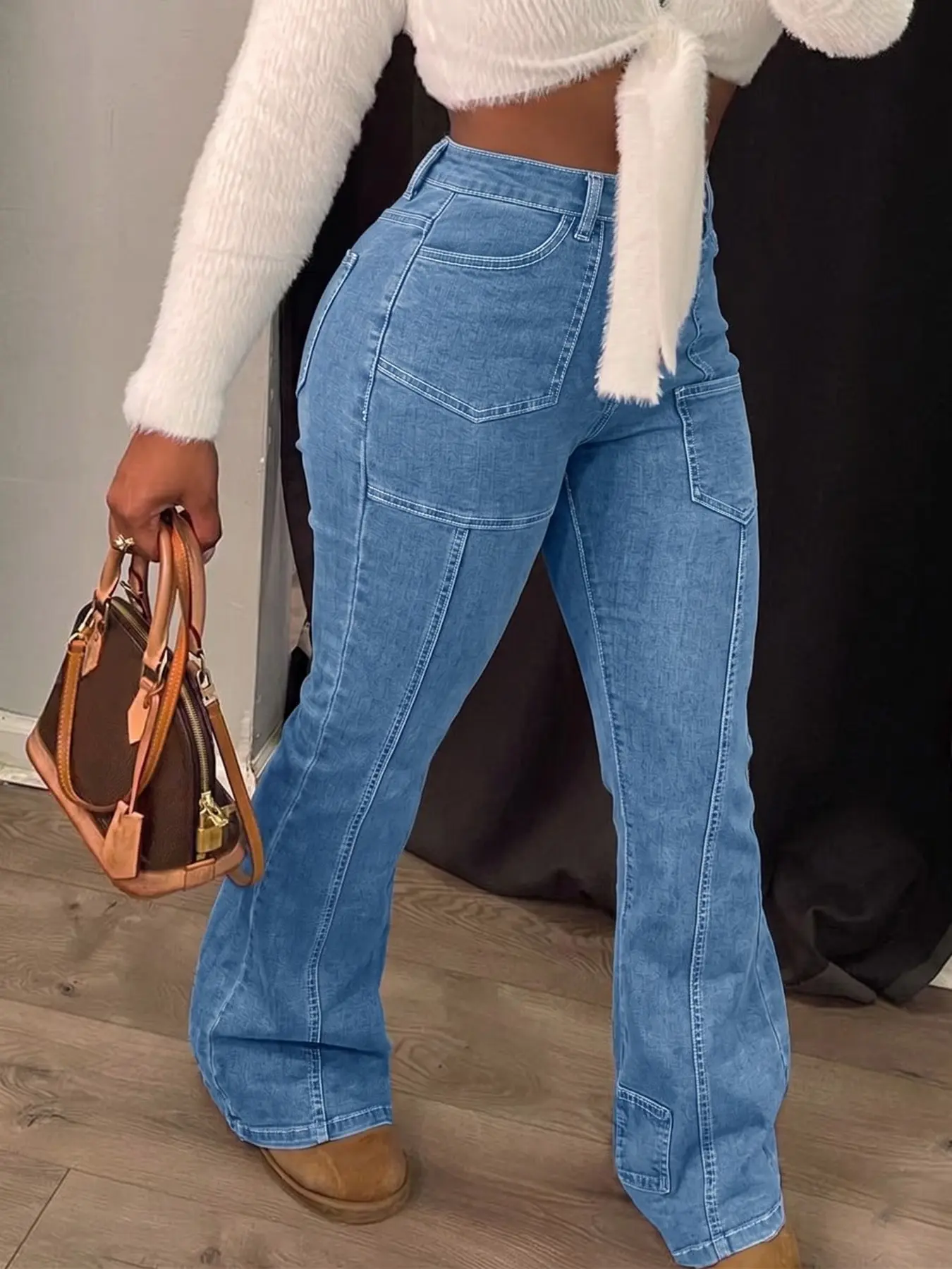 Women's Fitted Bell Bottom Light Wash Denim Jeans Pants, Flared Denim Jeans, Denim Bell Bottoms, Jeans with Pockets, Unique Patch Pockets and Front Stitching, Comfortable and Stylish, Perfect for Casual Streetwear