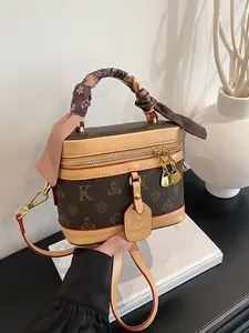 2026 New Floral Luxury Small Bag, Elegant Vintage Print Box Bag, Versatile Phone Bag, Fashion Shoulder Crossbody Bag for Women, Fashionable Box Bag, Fashionable Patterned Bag
