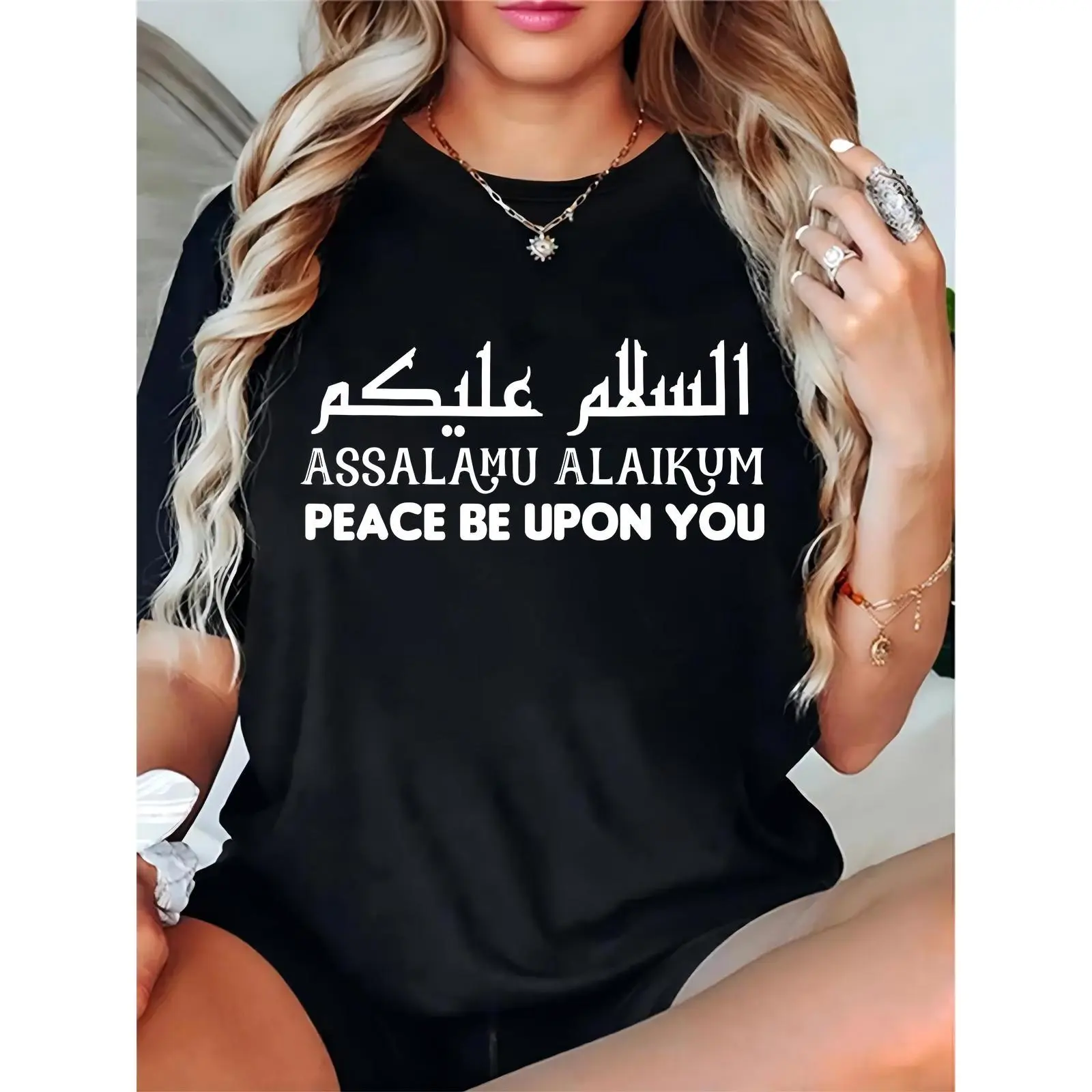 Women’s Black T-Shirt Featuring Arabic & English “Assalamu Alaikum Peace Be Upon You” – Casual Daily & Islamic Occasions (Eid, Ramadan) Apparel