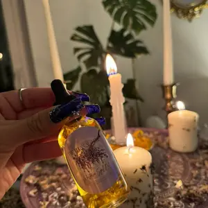 Wisteria Spell Oil - Glamour, Protection, Divine Feminine