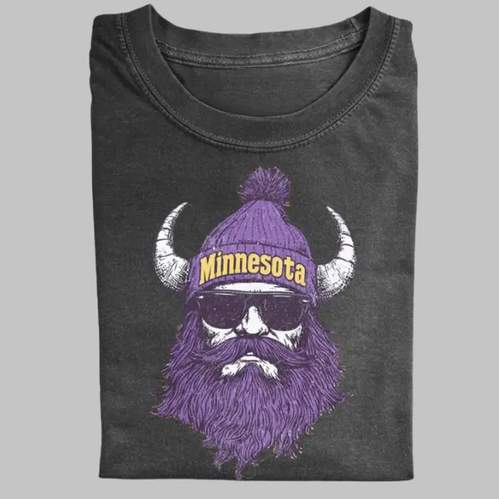 Minnesota Football Mascot Vintage Graphic Tees, Vikings Mascot Tshirt, Funny T-Shirt, Unisex Rugby Gift Shirts Top Menswear Womenswear Streetwear