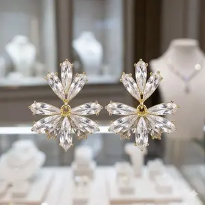 Beautiful earrings for you!