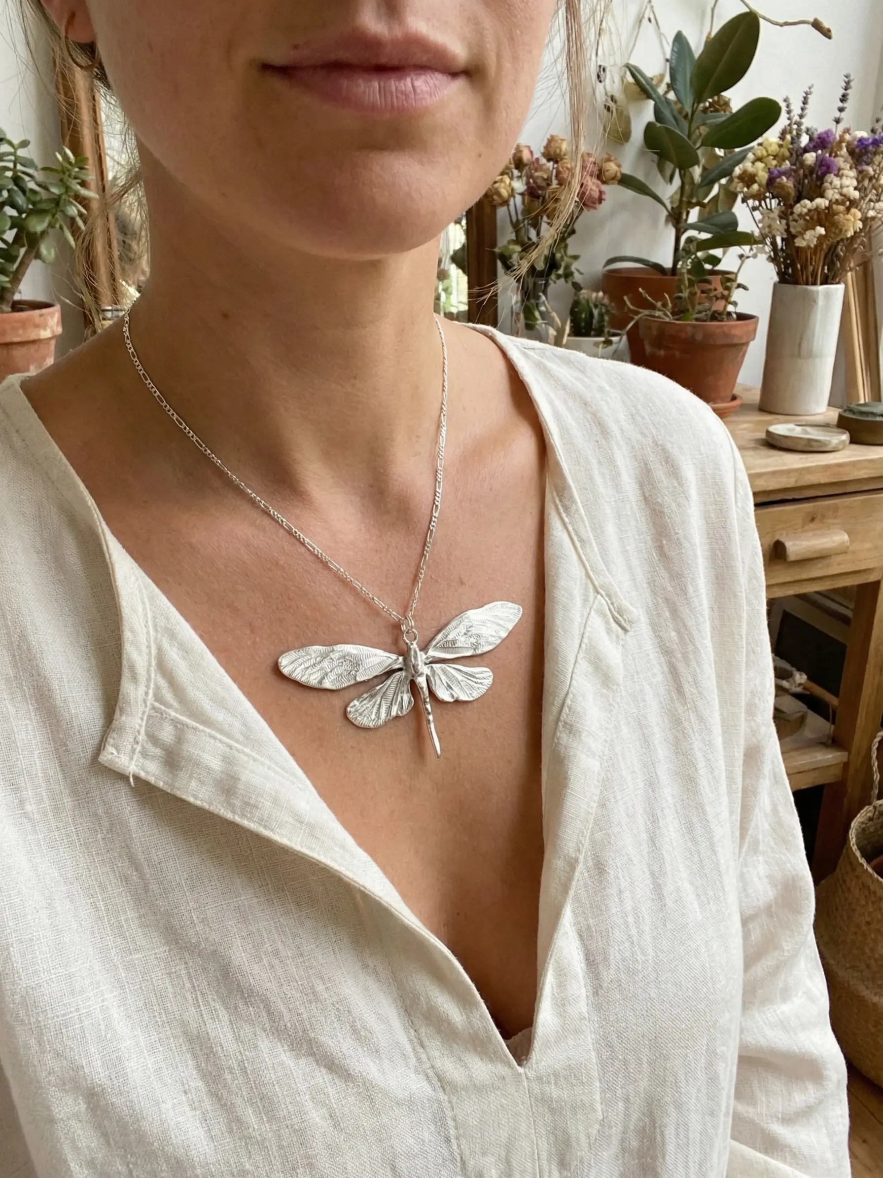 Women's Bohemian Dragonfly Textured Wings Pendant Necklace, Silver Color Alloy Chain, Punk Style, Beachy Jewelry, Perfect for Daily Wear, Beach, Music Festivals