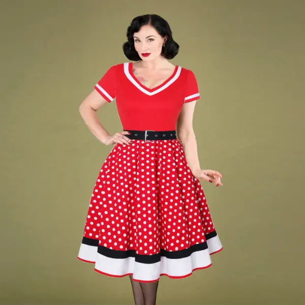 butlins back to the 2000s fancy dress Skeggy Butlins 2000s Weekender Fancy Dress Ideas for Girls