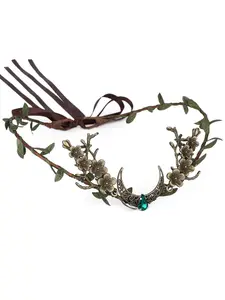 Handmade woodland fairy crown Tiaras fairy flower headpiece moon flower circle forest headpiece for ladies and girls during the Renaissance period Halloween role-play party photo prop in bronze green color