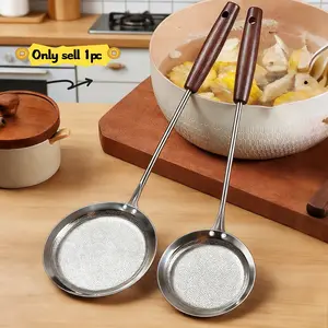 304 Stainless Steel Strainer with Wooden Handle, Kitchen Oil Separator, Foam Scoop, Flour Sifter, Home Use Filter Tool