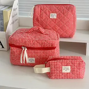 Red plaid quilted makeup bag, Instagram-style red-and-white checkered quilted makeup bag, multi-size travel toiletry bag, dorm storage essential