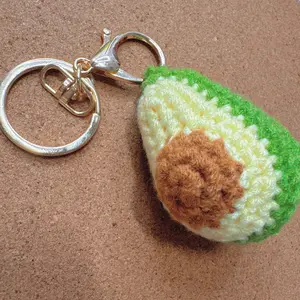 Crochet Fruit Keychain - Avocado Handmade Gift with Intricate Crocheted Design, High-Quality Materials, Perfect for Everyday Essentials