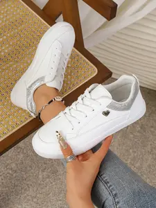 Women's Leather Heart Element Sneakers, Lightweight Casual Sneakers, Trendy, Fashionable Sneakers, Valentine's Day Patchwork Breathable Simple Design, Multifunctional Lightweight Skate Shoes