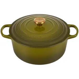 Le Creuset Signature Round Dutch Oven, 7.25 Quart - Multiple Colors